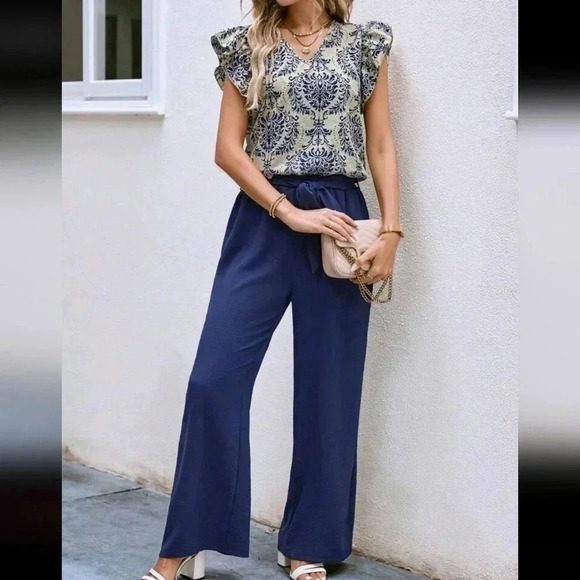 Graphic Print Butterfly Sleeve Top & Belted Wide Leg Pants - Picture 4 of 6